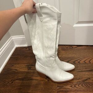 White Women's Cowboy Boots